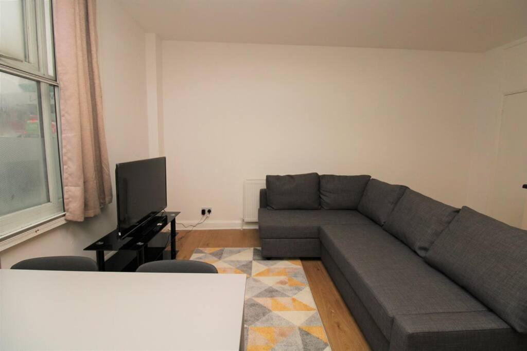 דירות לונדון Ideal 2 Bed Flat Close To City מראה חיצוני תמונה